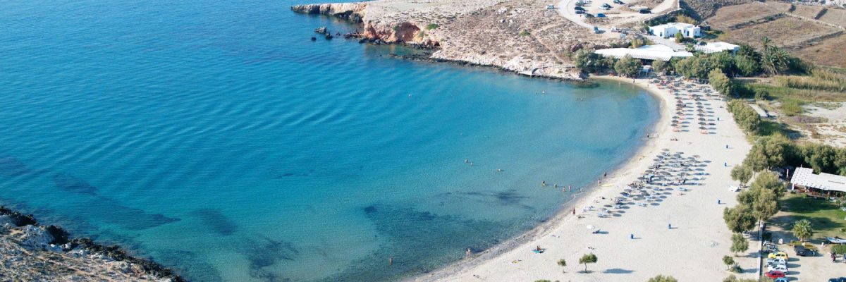 parasporos beach paros